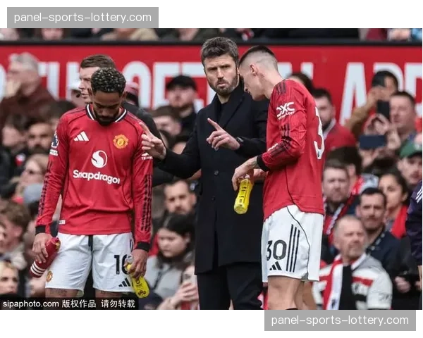 曼联双中卫马奎尔与利桑德罗·马丁内斯停赛，无缘对阵切尔西关键战